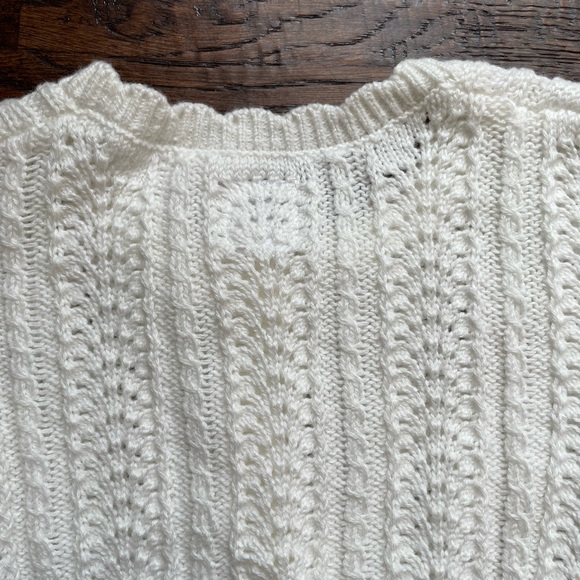 Baby cardigan sweater cable knit NWT Gap size 6-12 months white - Picture 7 of 9